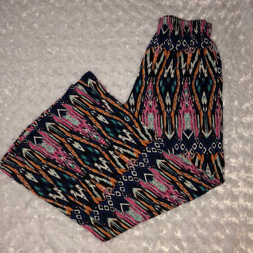 NWOT Patterned Pants